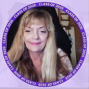 Meet your Posher, Deborah